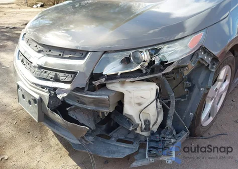 2014 Chevrolet Volt z USA, uszkodzony, nr VIN 1G1RE6E42EU170859